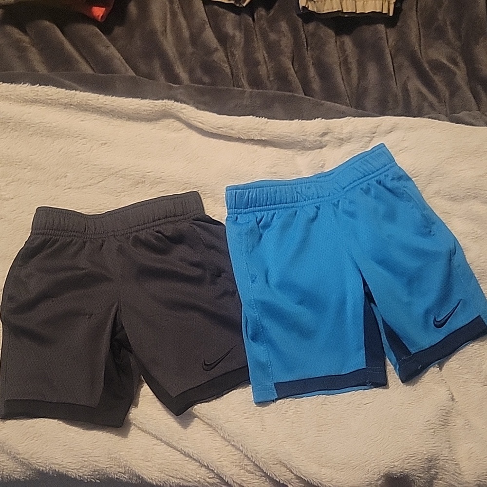 Nike 4t shorts dri-fit